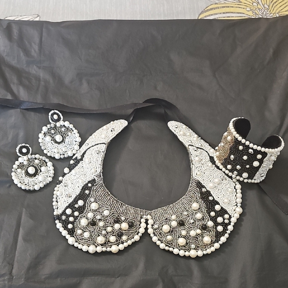 Elegant Black and Silver Beaded Jewelry Set